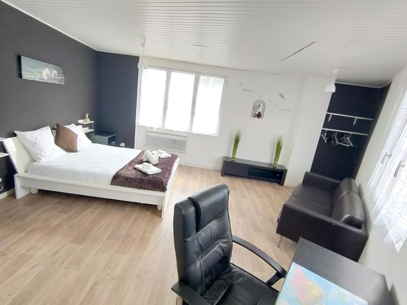Pause Entre Deux Meaux ► Proche Disneyland Paris ► Wifi ► Netflix ► 24/24H Penchard Luaran gambar